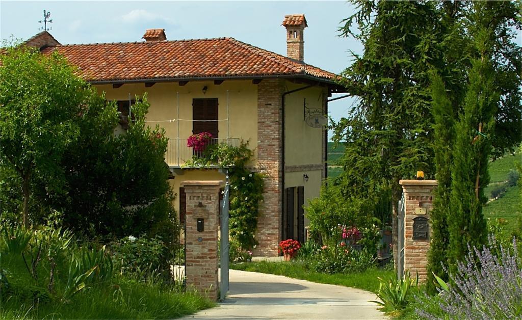 Agriturismo Tre Stelle Барбареско Екстер'єр фото
